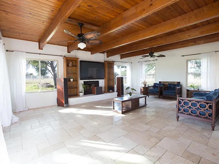 3517 Gattis School Rd — Photo 7
