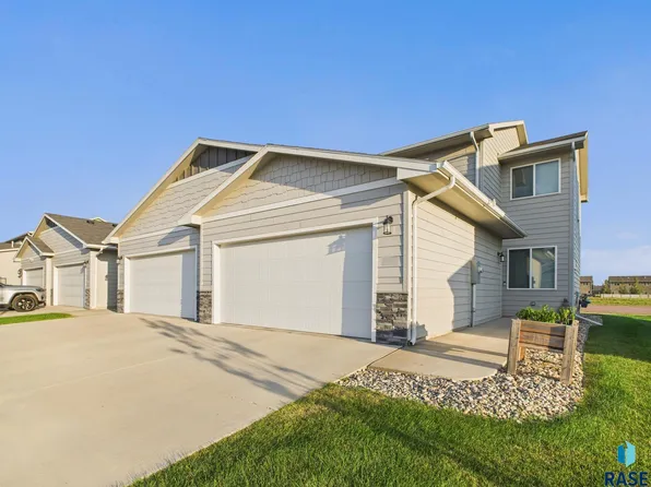 6121 S Alki Pl, Sioux Falls, SD 57108