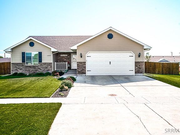 2nd image of 1382 N Preston Dr