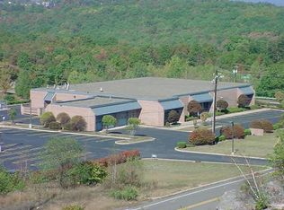 340 Montage Mountain Rd, Moosic, PA 18507