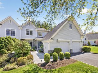 9 Easthaven Ln, White Plains, NY 10605