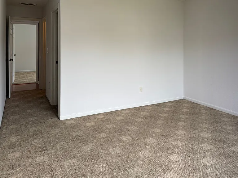 7248 Kimble Dr — Photo 50