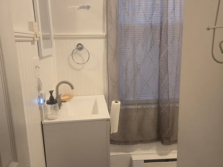 4210 Victoria Blvd #C — Photo 5