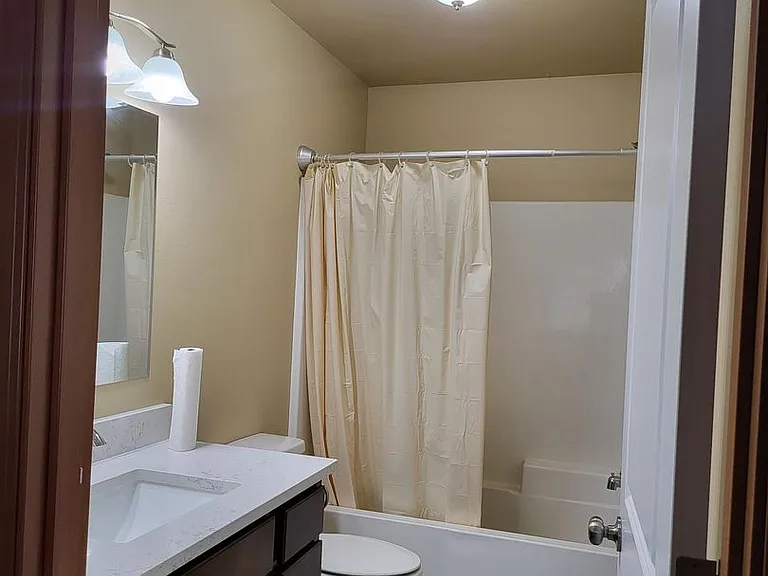 609 S Washington Ave #A & B — Photo 16