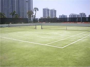 4th image of 3640 Yacht Club Dr APT 1404