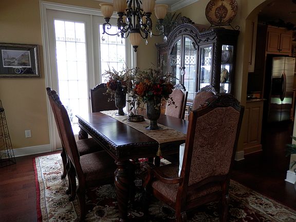 4th image of 1902 Bienville Dr