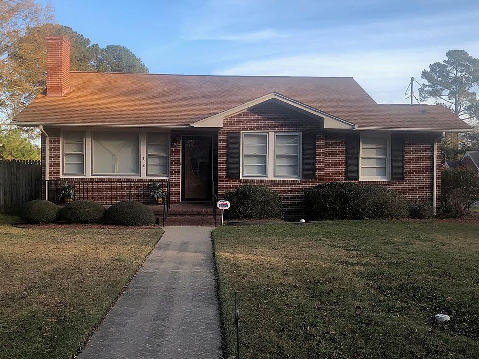 1st image of 310 S Oleander Ave