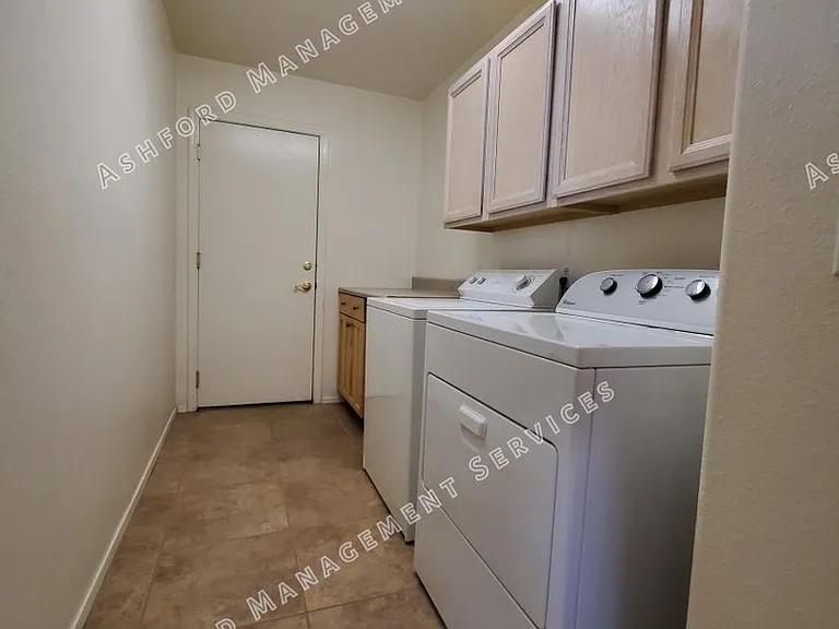 11558 W Tortoise Ct — Photo 24