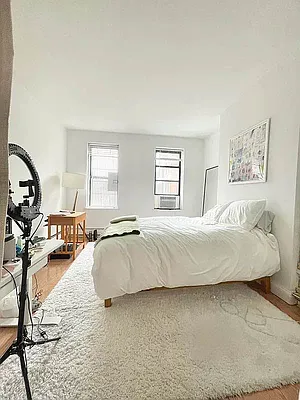 Rented by Oxford Property Group | media 10