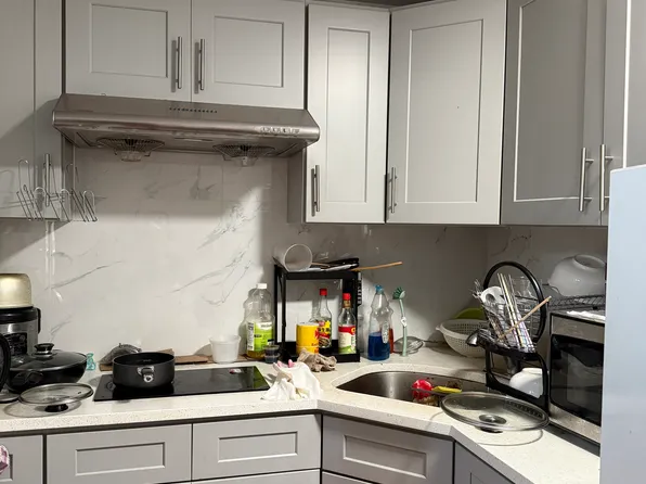 (undisclosed Address), Flushing, NY 11367