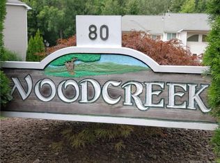 80 Country Ln APT 56, Vernon, CT 06066