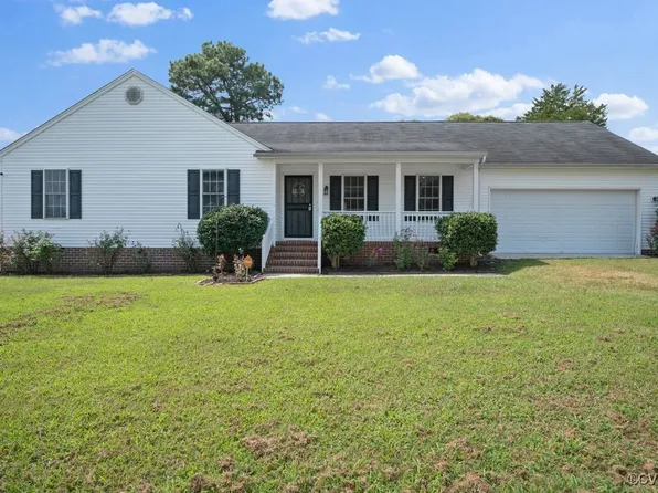 4824 Woodstream Dr, Petersburg, VA 23803