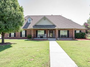 15376 Brookview Ct, Claremore, OK 74017