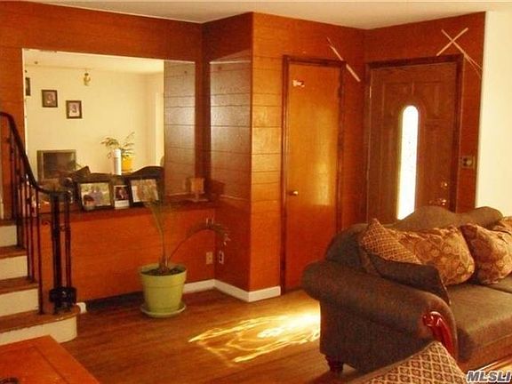 2nd image of 2081 Ambrose Ct