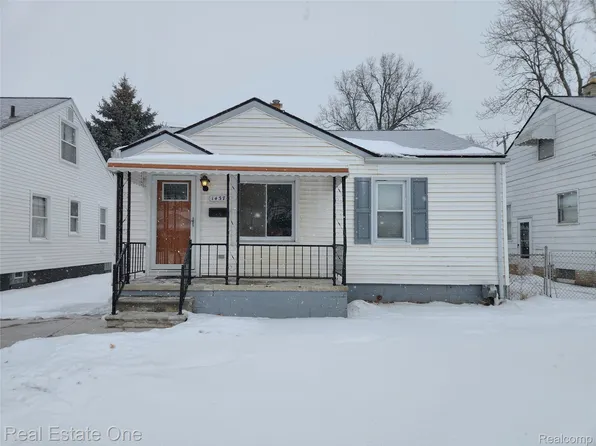 1437 E Madge Ave, Hazel Park, MI 48030