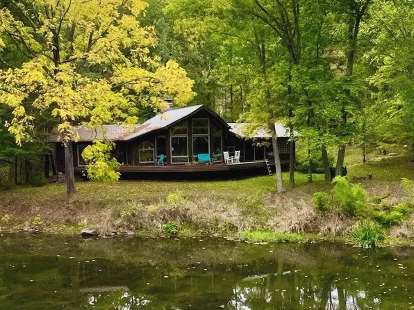 32 Big Spring Ln, Wardensville, WV 26851