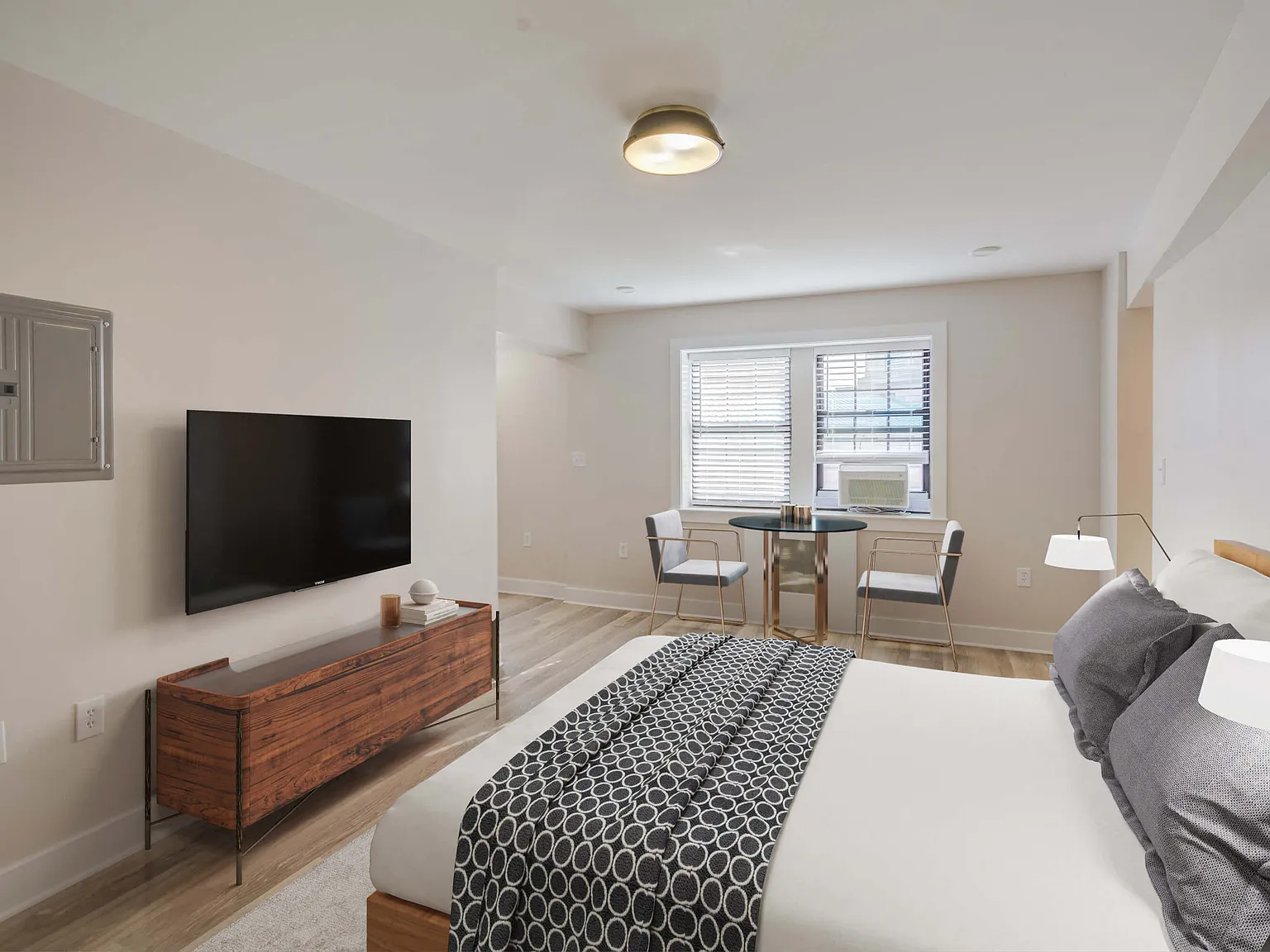 The Phoenix Apartments — Photo 2