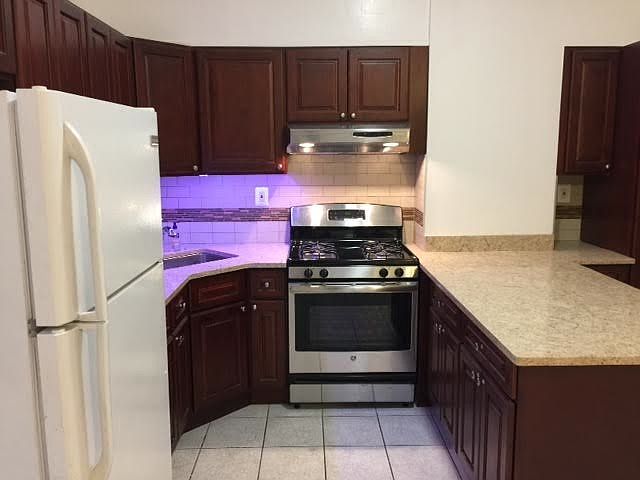 1st image of 2332 38th St