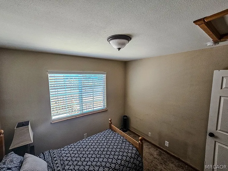 2136 3rd Ln — Photo 15