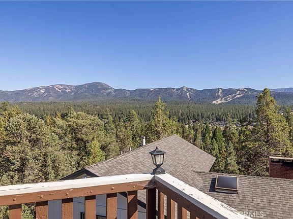 4th image of 1098 Mount Verdi Rd