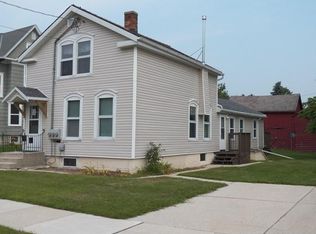 508 Saint Clair St, Manitowoc, WI 54220
