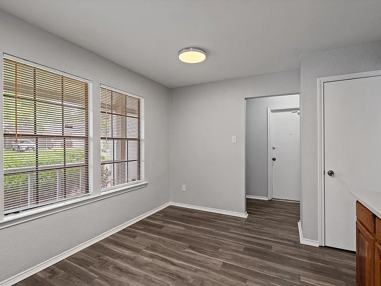 9901 Willers Way — Photo 15