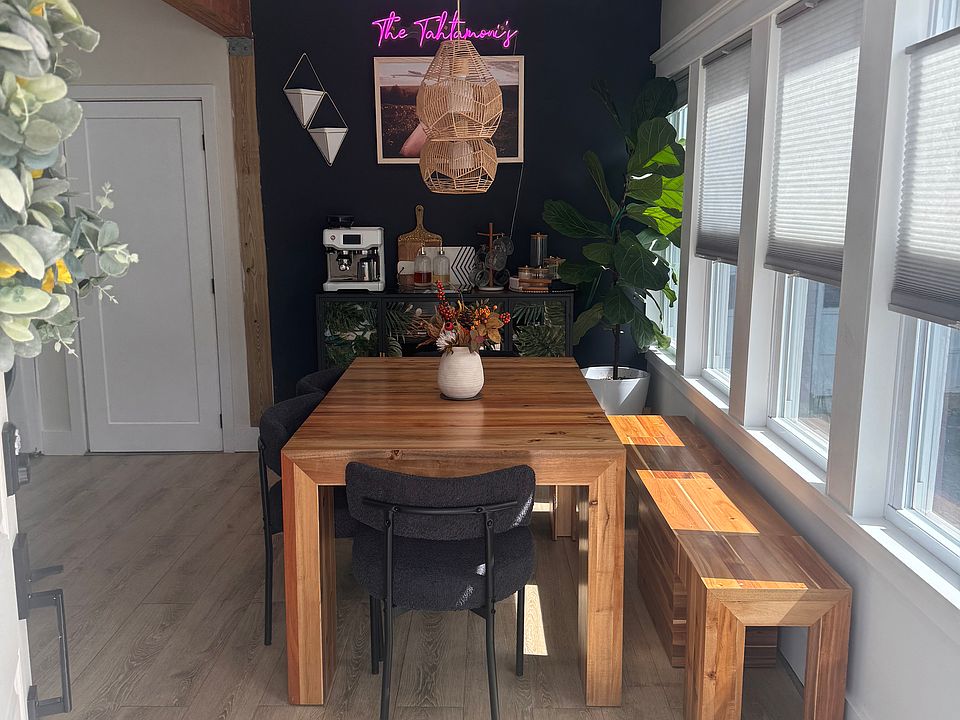 1st image of 113 Tolles St #113