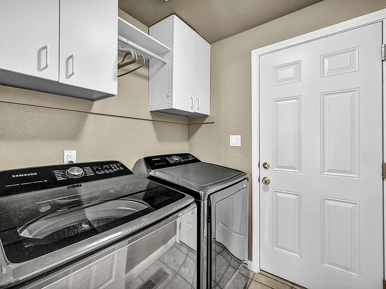 5045 Pradera St — Photo 57