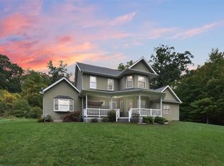 5601 Viking Dr, Jackson, MI 49201