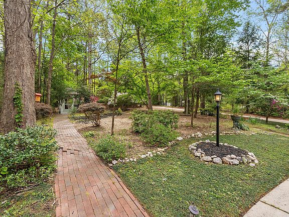 5th image of 3000 Bentwillow Dr