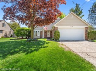 7214 Chichester Rd, Canton, MI 48187