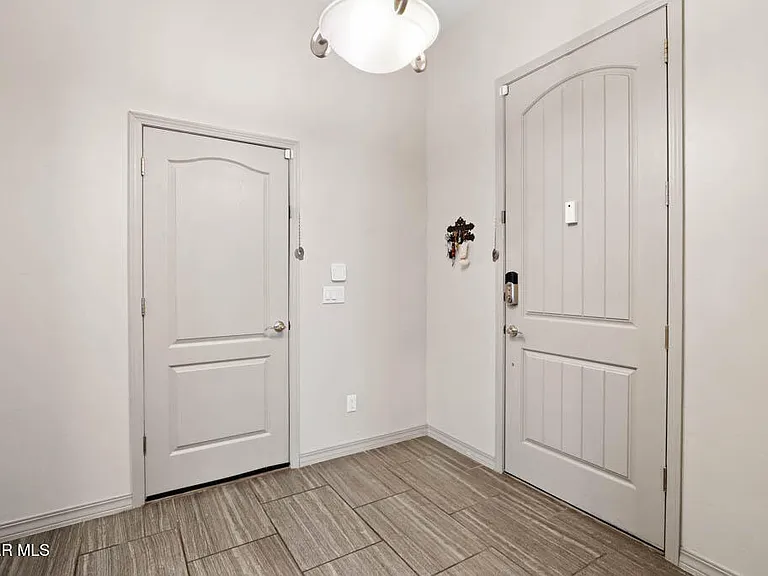 14553 Hunters Grove Ave — Photo 23