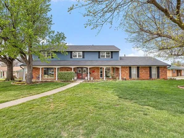 1706 Ridgecrest Dr, El Reno, OK 73036