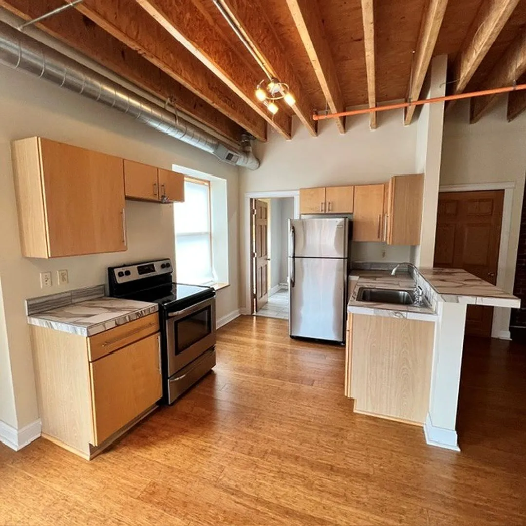 Hendrie Lofts — Photo 1