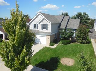 209 Biscayne St, Bloomingdale, IL 60108