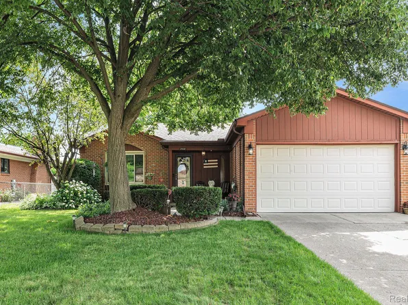39538 Timberlane Dr, Sterling Heights, MI 48310
