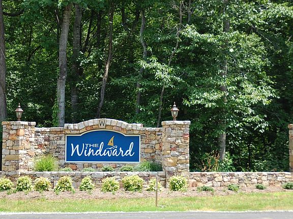4th image of 6 Windward Pointe Dr