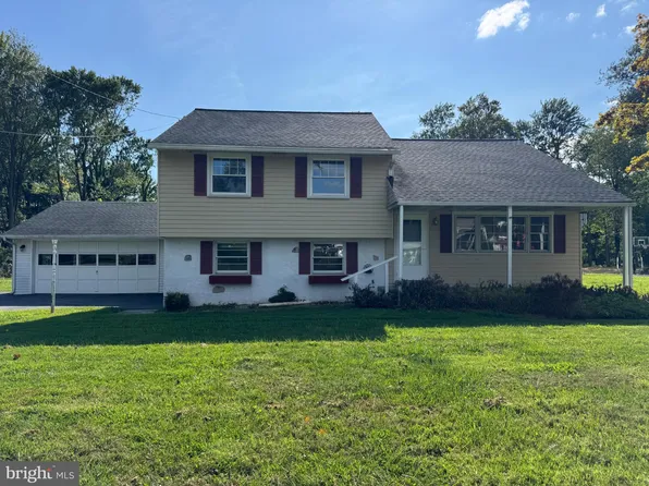 6 Long Ln, Malvern, PA 19355