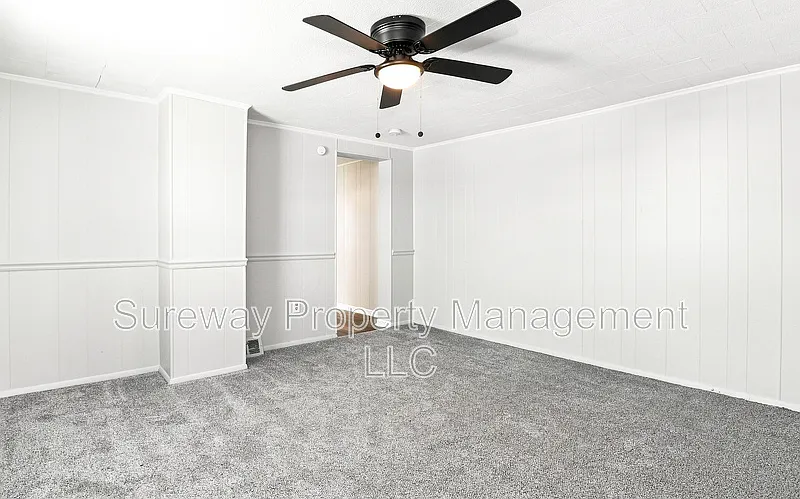 2 bed, 1.0 bath, $1,300 — Photo 3