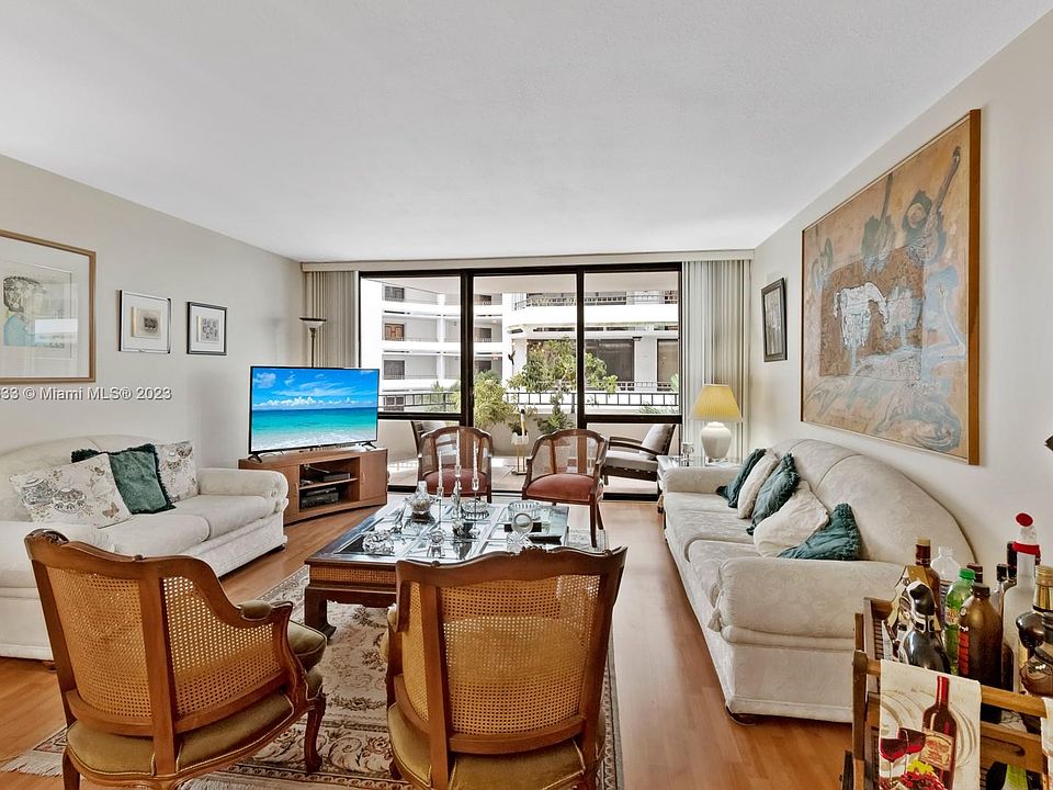 Towers Of Kendale Lakes Apartments Miami, FL Zillow