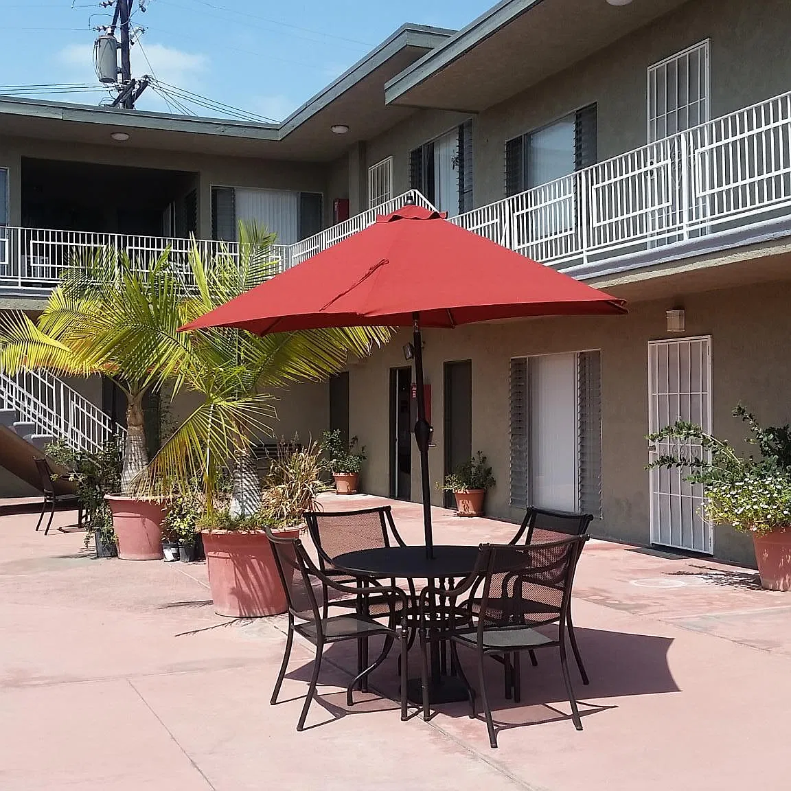 1 bed, 650 sqft, $1,850 — Photo 2