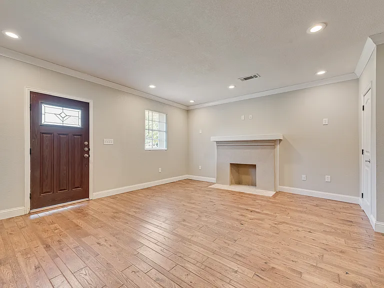 811 Kidd Springs Dr — Photo 5