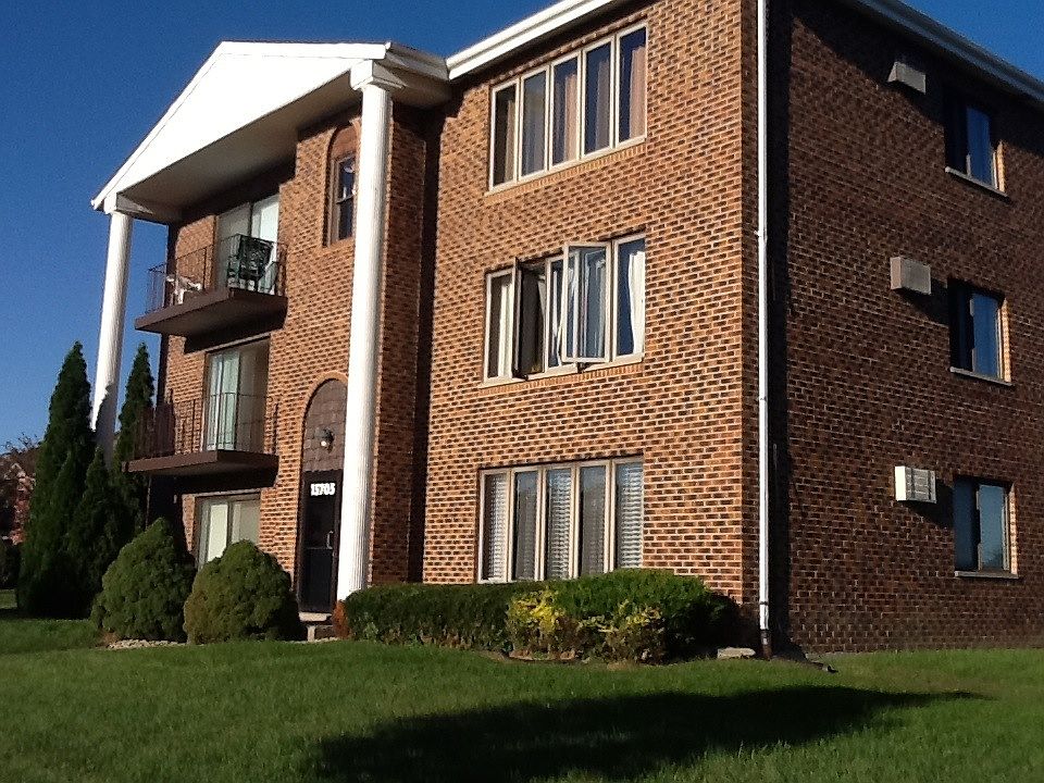 2nd image of 15705 Tiffany Dr APT 1S