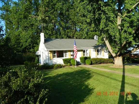 2nd image of 7314 Hughes Ct
