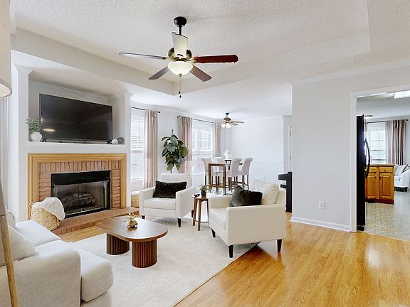 5th image of 597 Edinburgh Way
