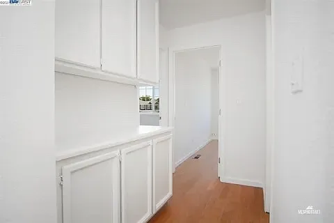 1891 Hemlock Dr — Photo 8