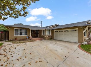 1712 Loretta Ln, Santa Ana, CA 92706