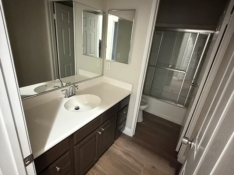 15972 Katherine St — Photo 12