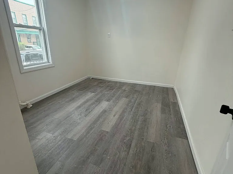 204 Duncan Ave #1A — Photo 5