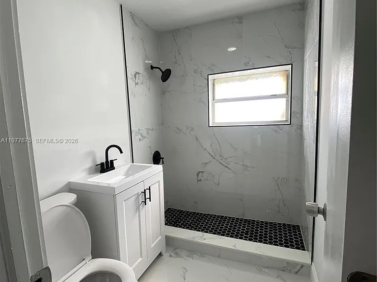 894 NW 108th St #1 — Photo 3